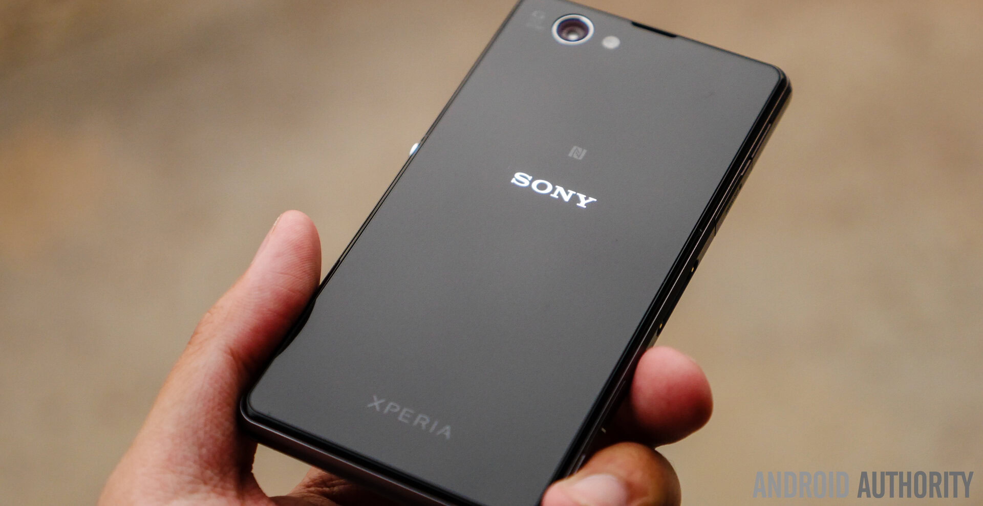 Sony Xperia Z1 unboxing and first impressions