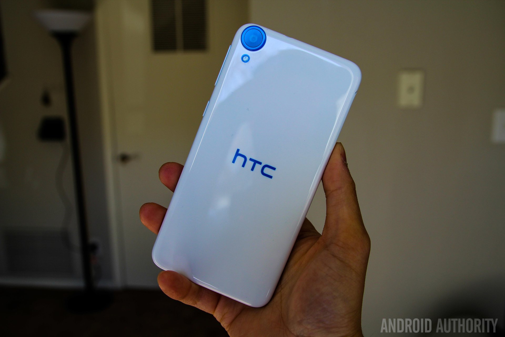 boeket bladerdeeg Lezen HTC Desire 820 review