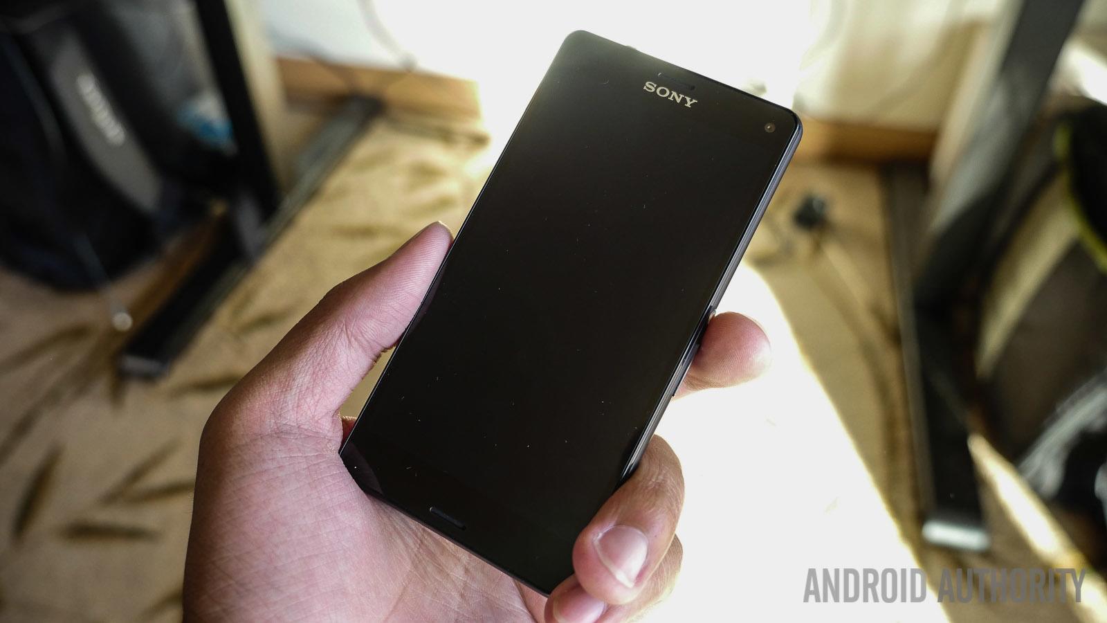 Xperia Z3 Compact Review