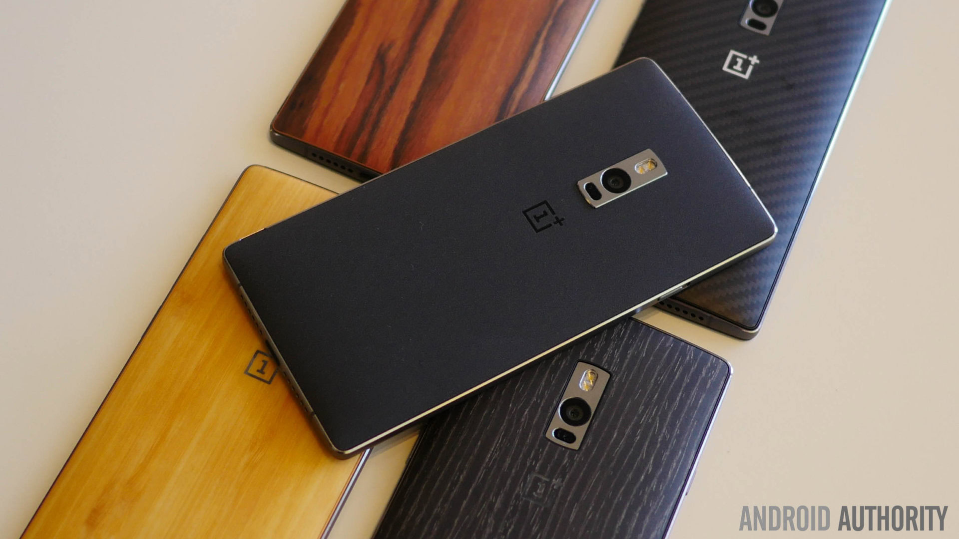 One plus 2. ONEPLUS 2015 года. One Plus n100.