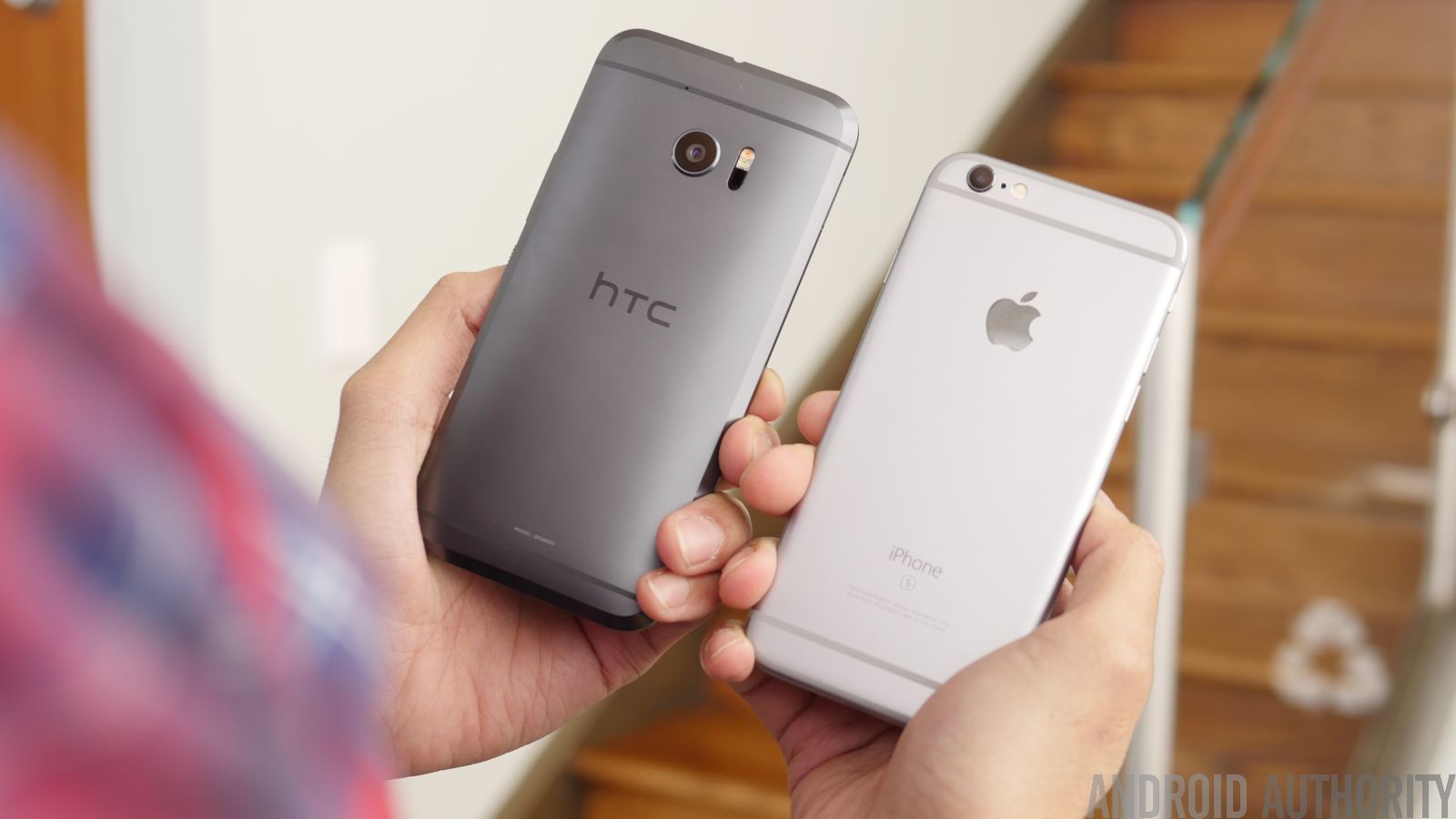 verontschuldigen Associëren vacht HTC 10 vs Apple iPhone 6s/Plus quick look - Android Authority