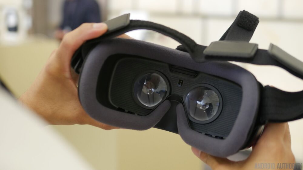 Samsung Gear VR gets an upgrade, we go hands on - Android Authority