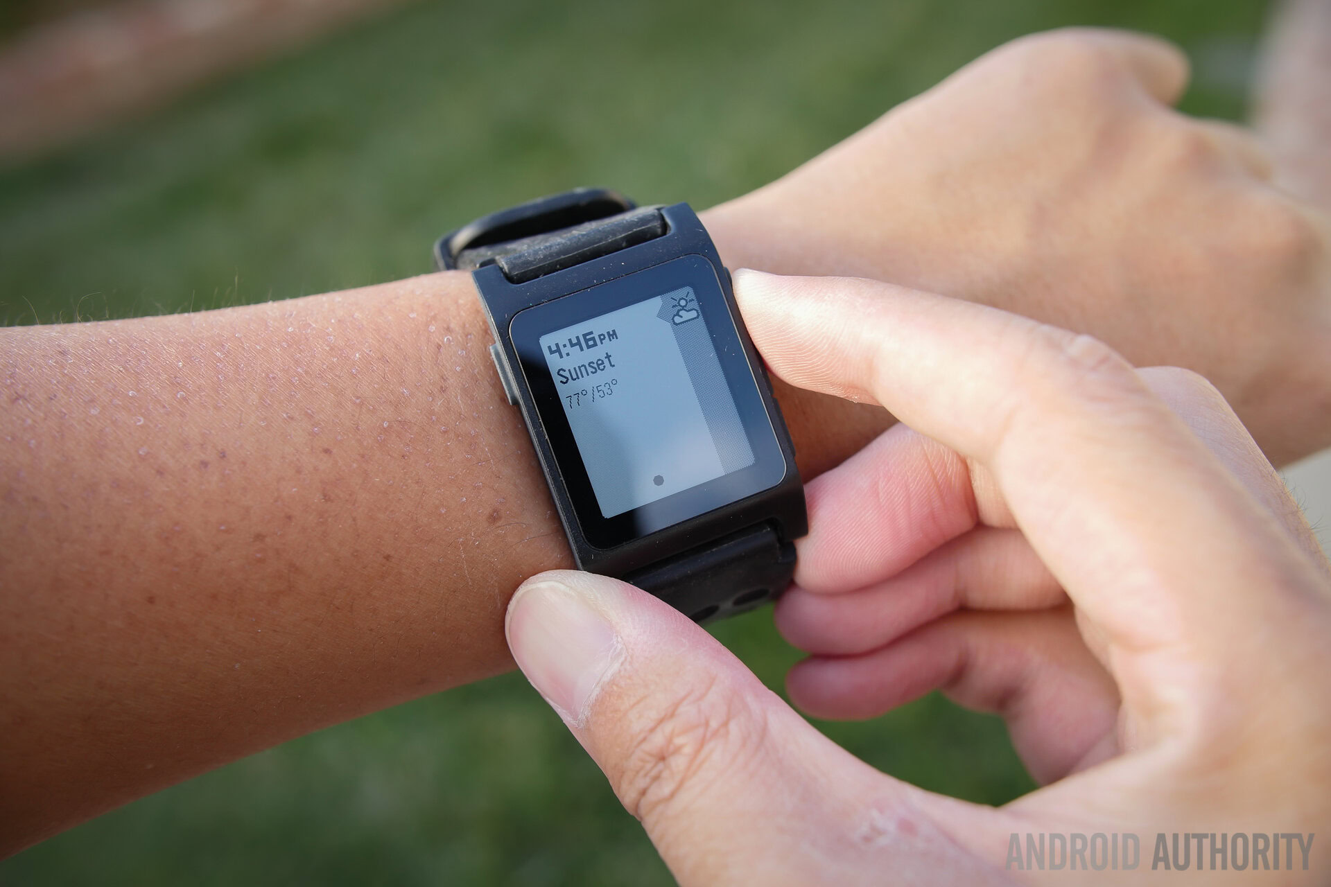 The Last Pebble: Pebble 2 review and with MrMobile - Android Authority