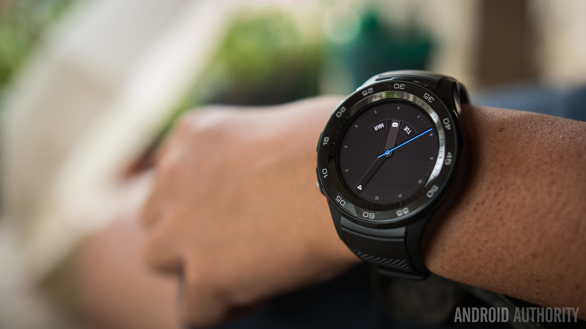 Huawei Watch 2 Classic Review: Good watch but a missed opportunity for Wear  2.0