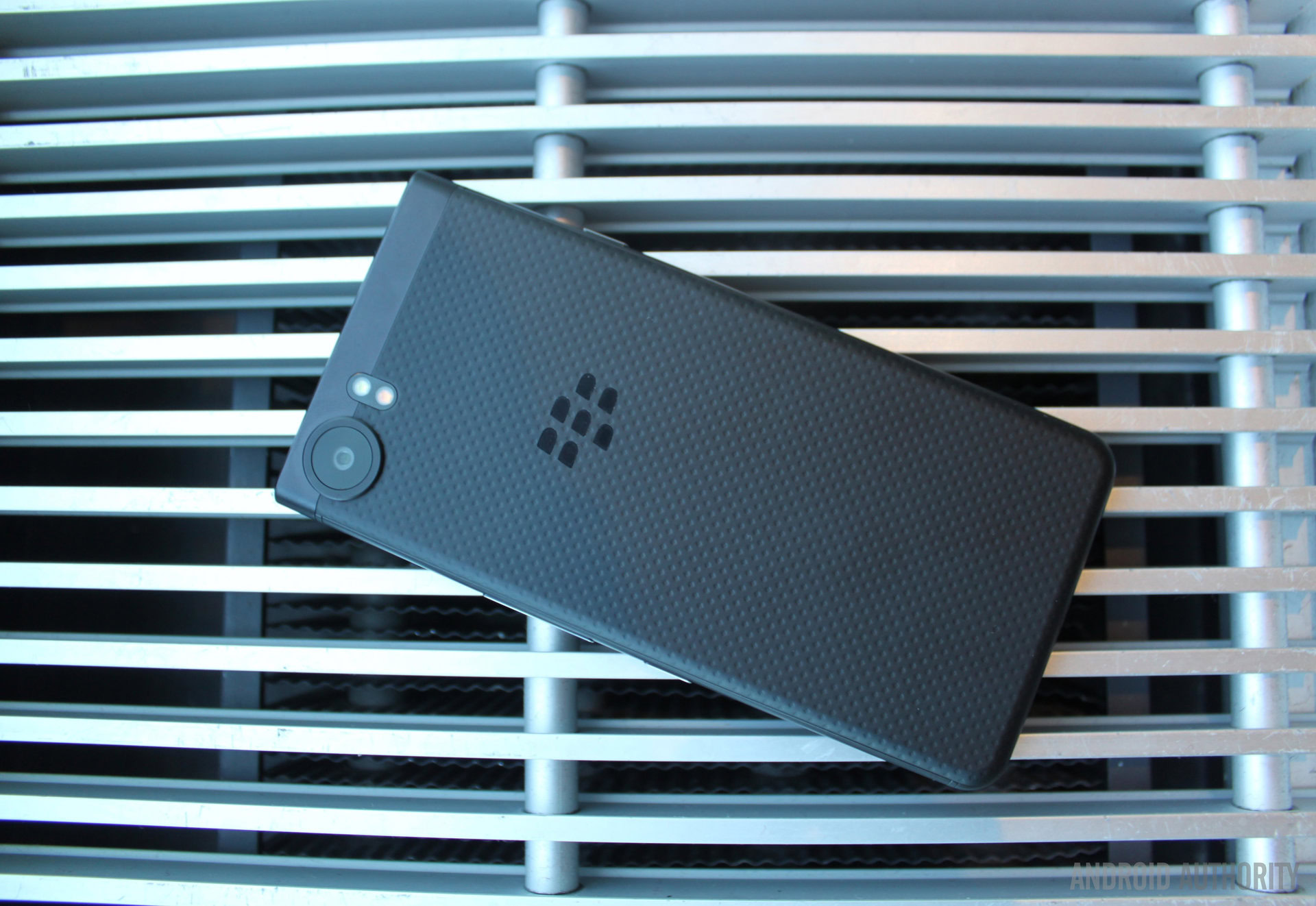 BlackBerry unveils KEYone Black Edition: a faster