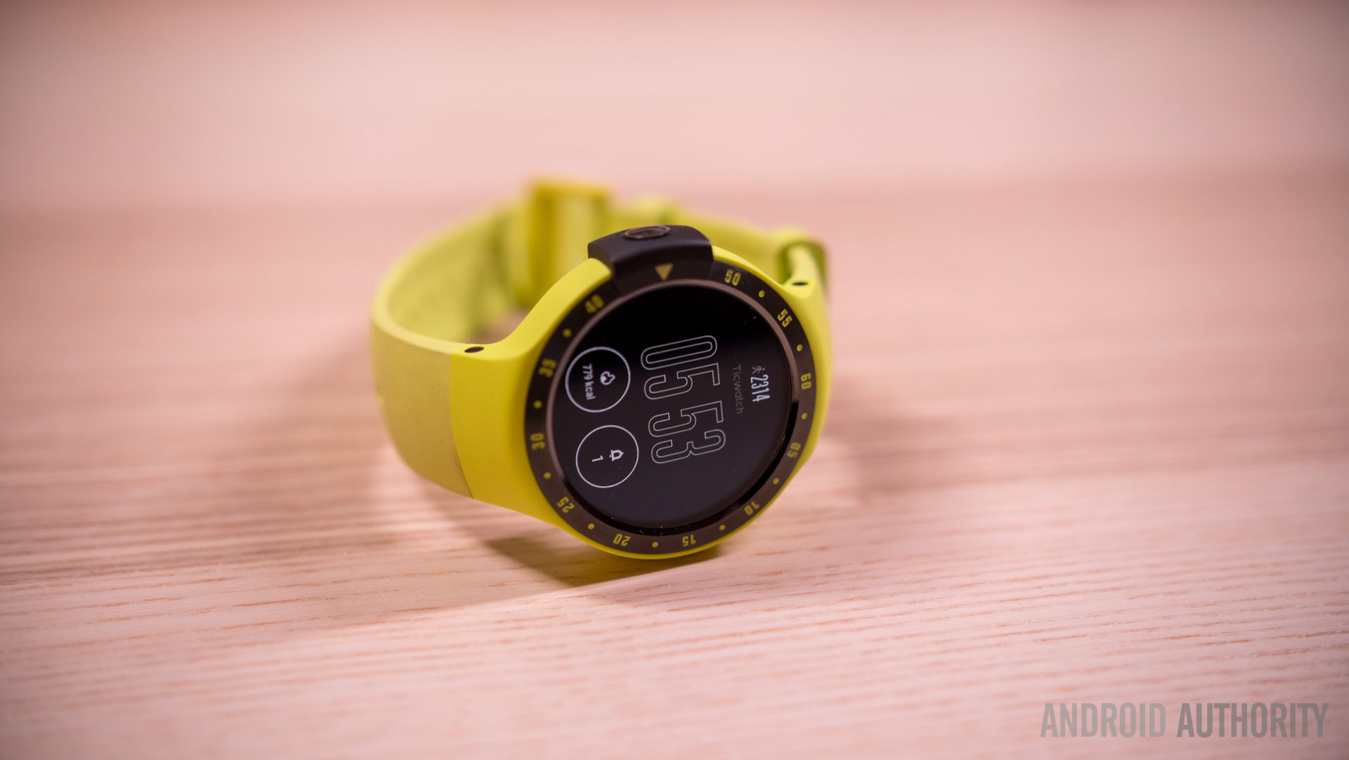 Ticwatch on sale e yellow