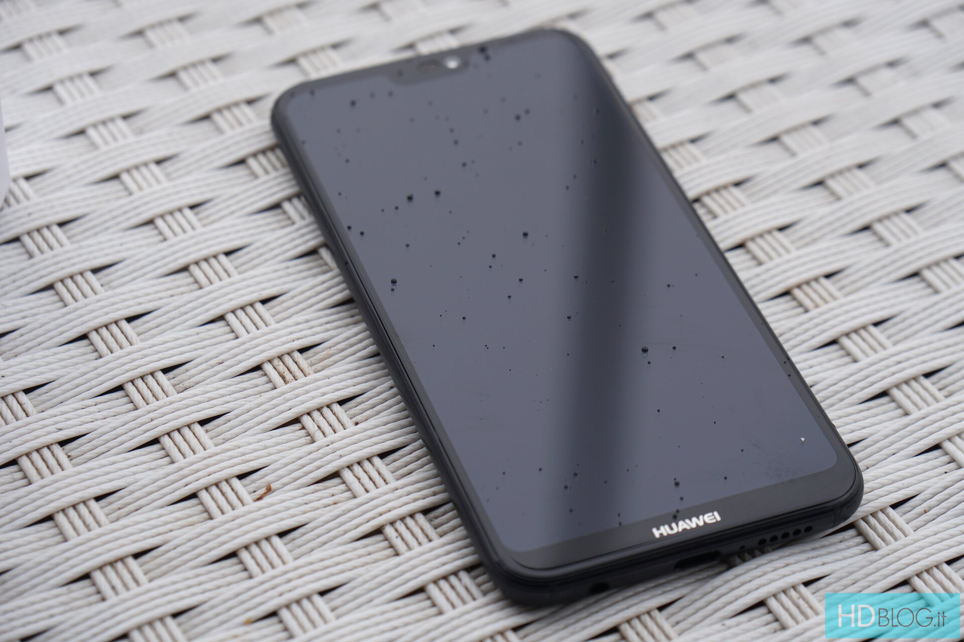 Huawei P20 lite (2019) pictures, official photos