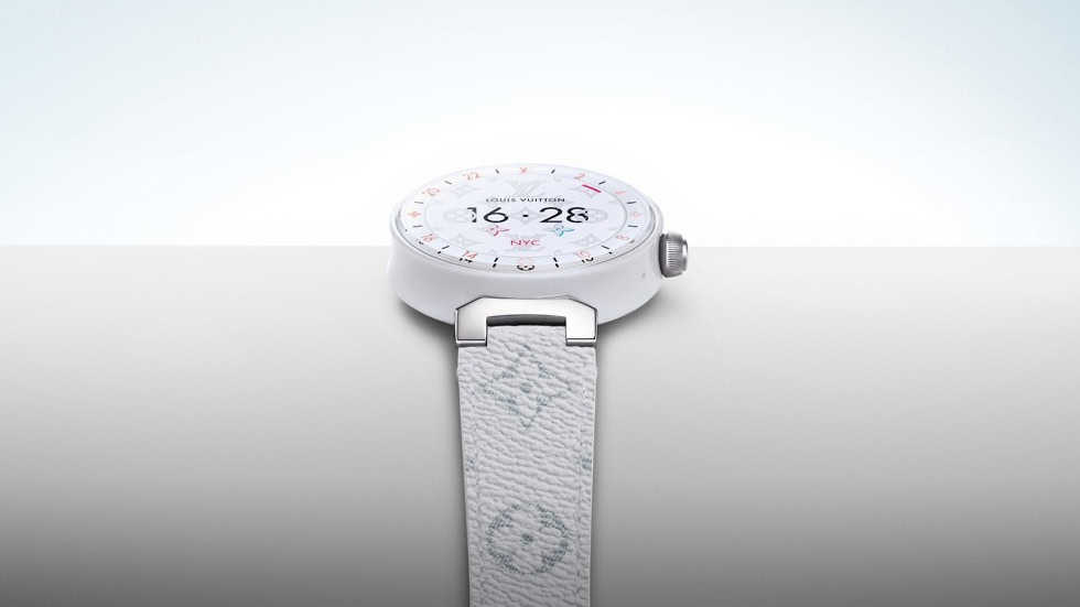 Louis Vuitton releases a $2,450 Android Wear watch for reasons