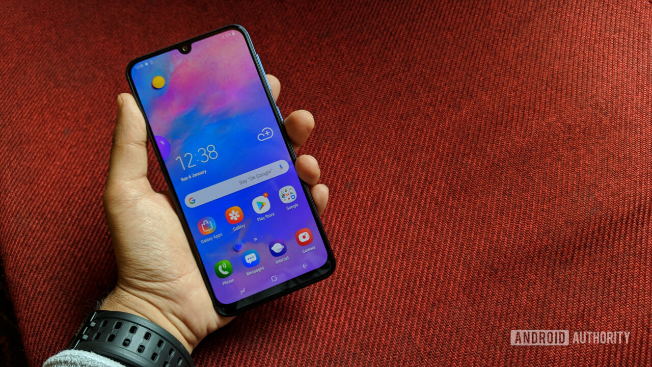 Triple camera toting Samsung Galaxy M30 launched in India