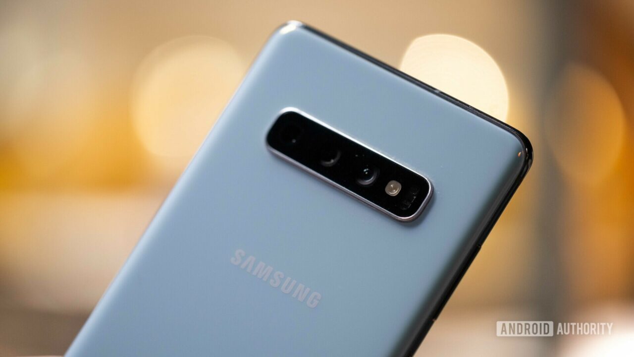 Samsung Galaxy S10 Plus review: Peak Samsung - Android Authority