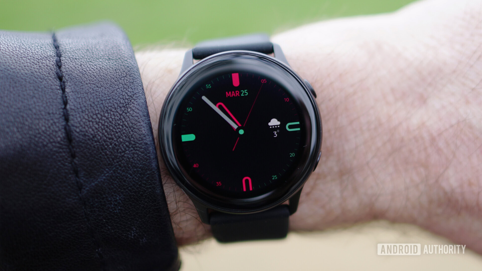 Samsung Galaxy Watch review: great hardware let down erratic
