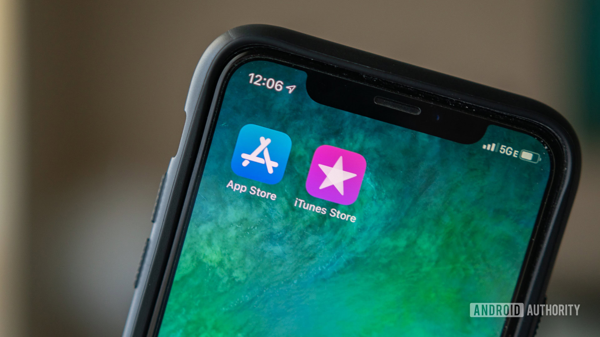 5 App Store features the Google Play Store should steal immediately