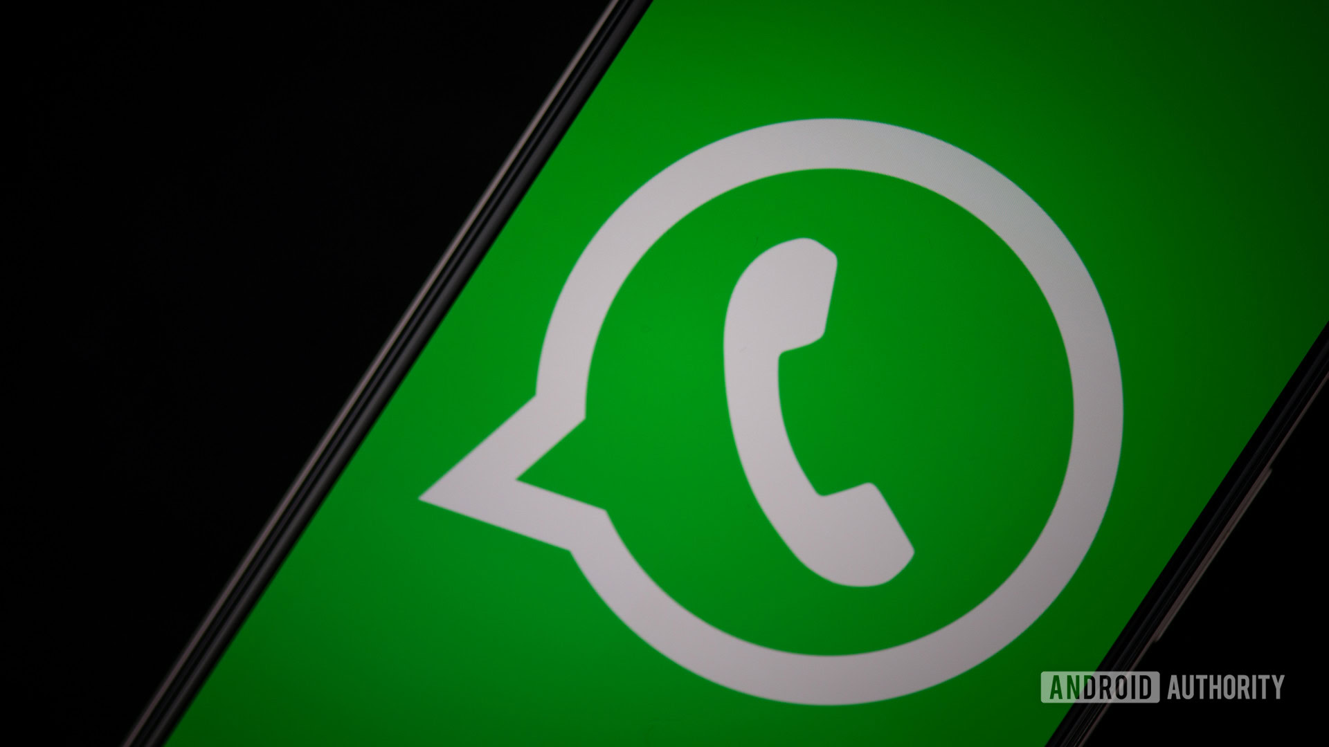 A change to WhatsApp disappearing messages is another reason to use Signal  - Android Authority