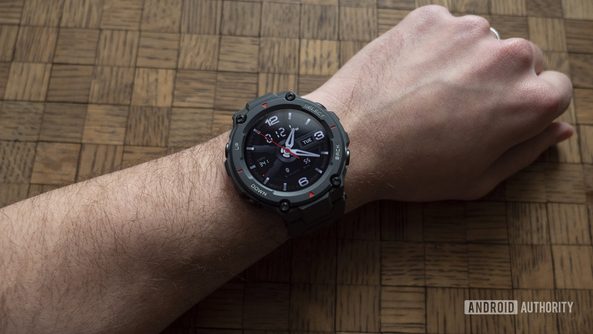 Huami Amazfit T-Rex review: Aggressively simple - Android Authority