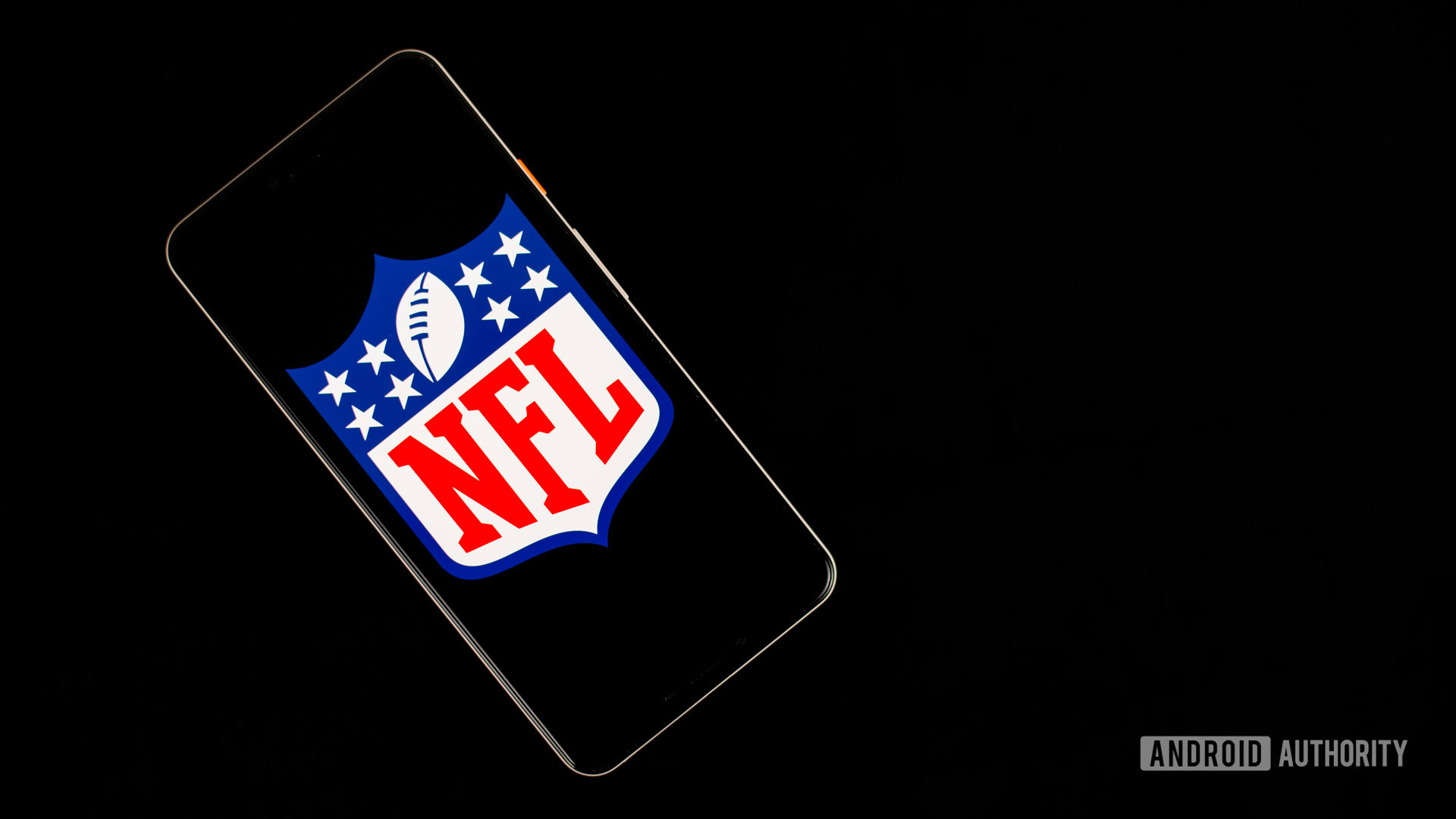 beats Apple to win the rights to NFL Sunday Ticket