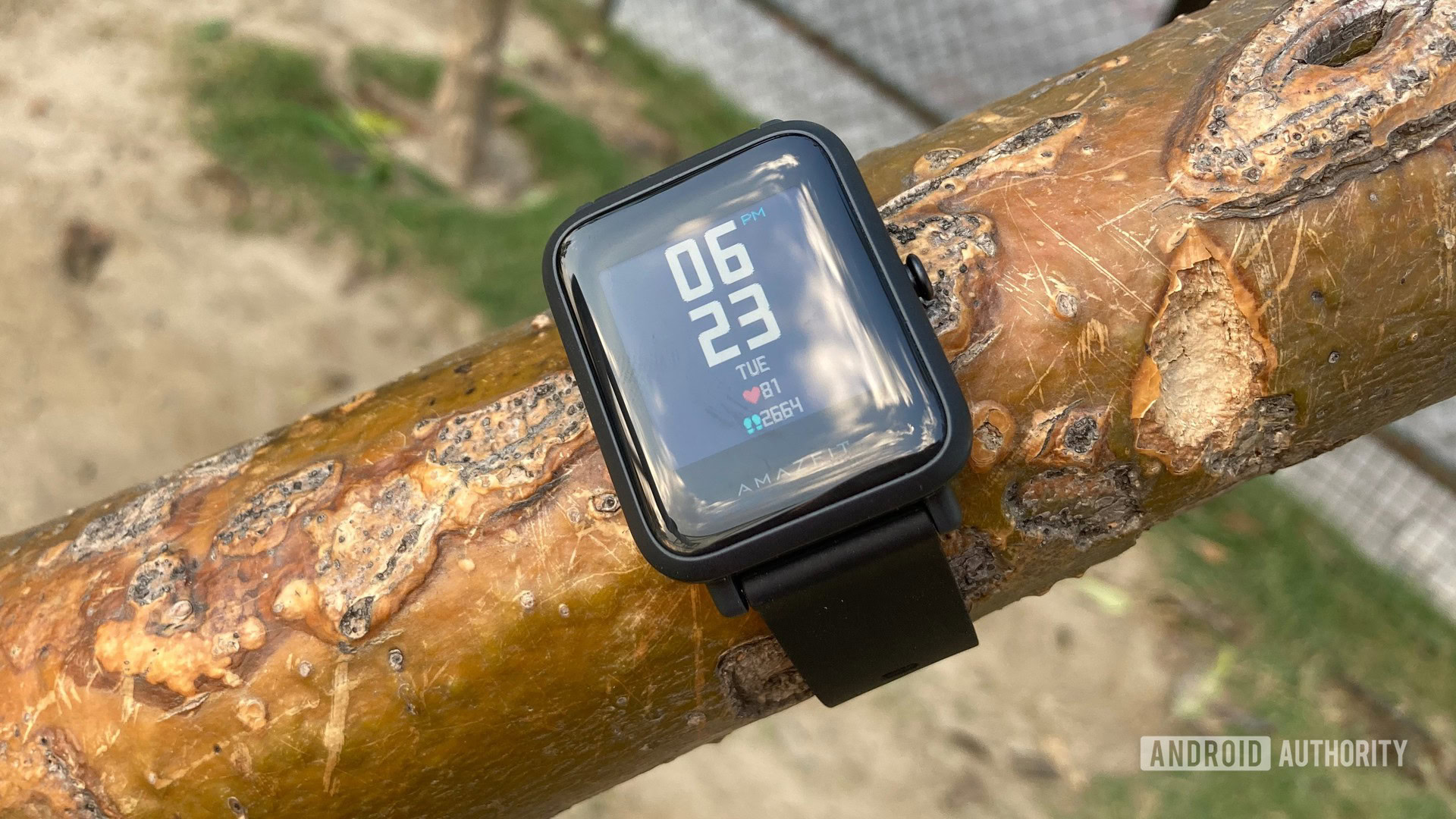 Amazfit Bip S review: A good fitness watch marred by bad connectivity