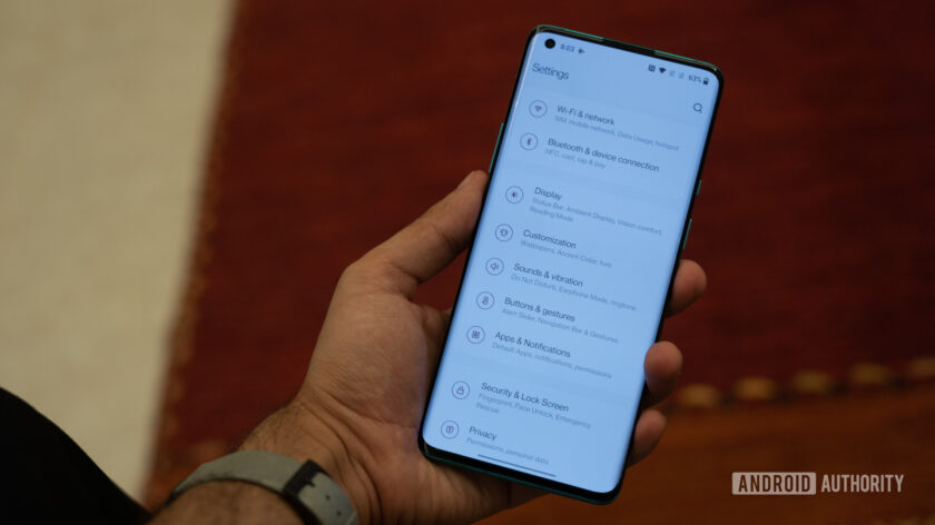 OnePlus 8 users can try Oxygen OS 11 with always-on display (Gallery ...