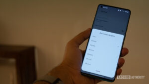 OnePlus 8 users can try Oxygen OS 11 with always-on display (Gallery ...