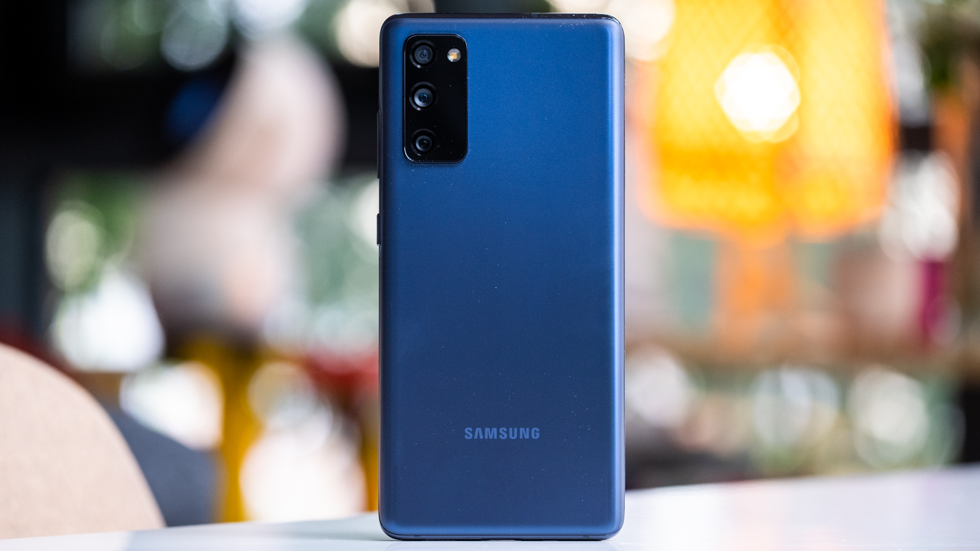Samsung Galaxy S20 FE review: the right price for the right stuff - The  Verge
