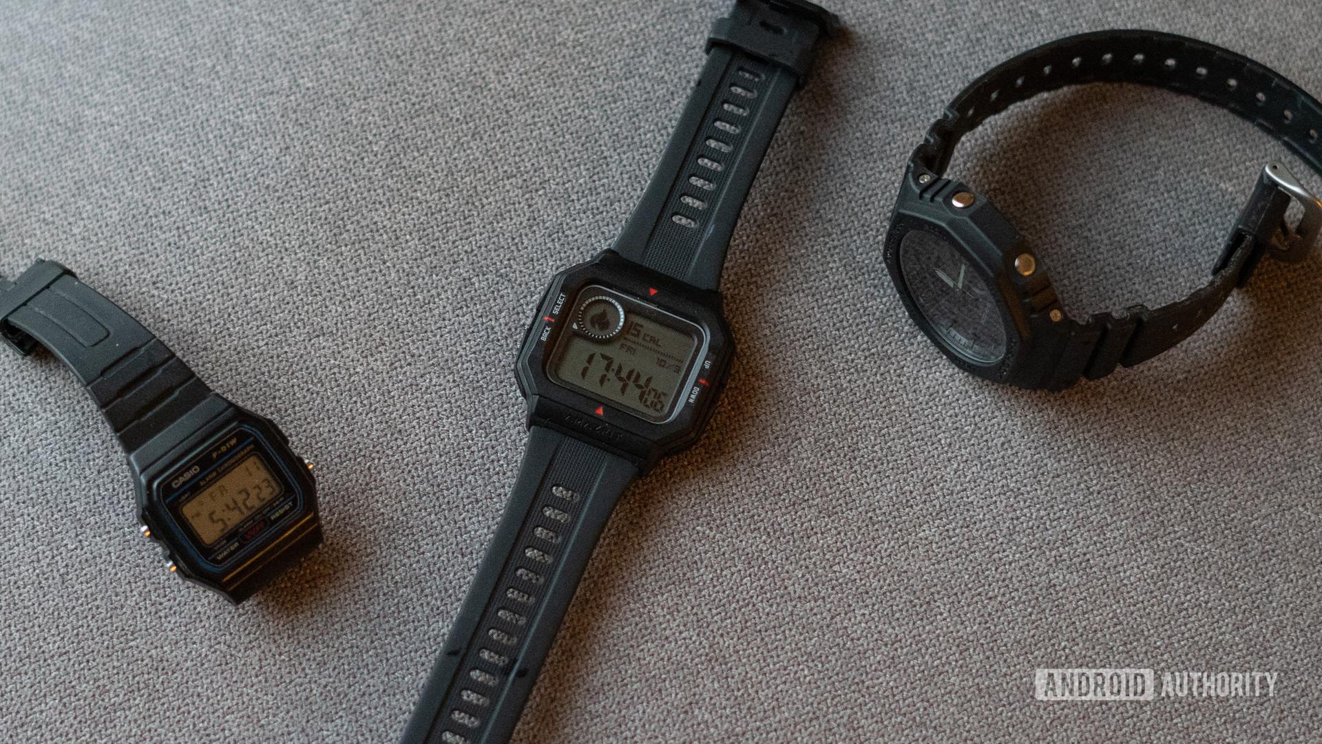 Amazfit Neo Review: Awesomely retro, clever, and cheap