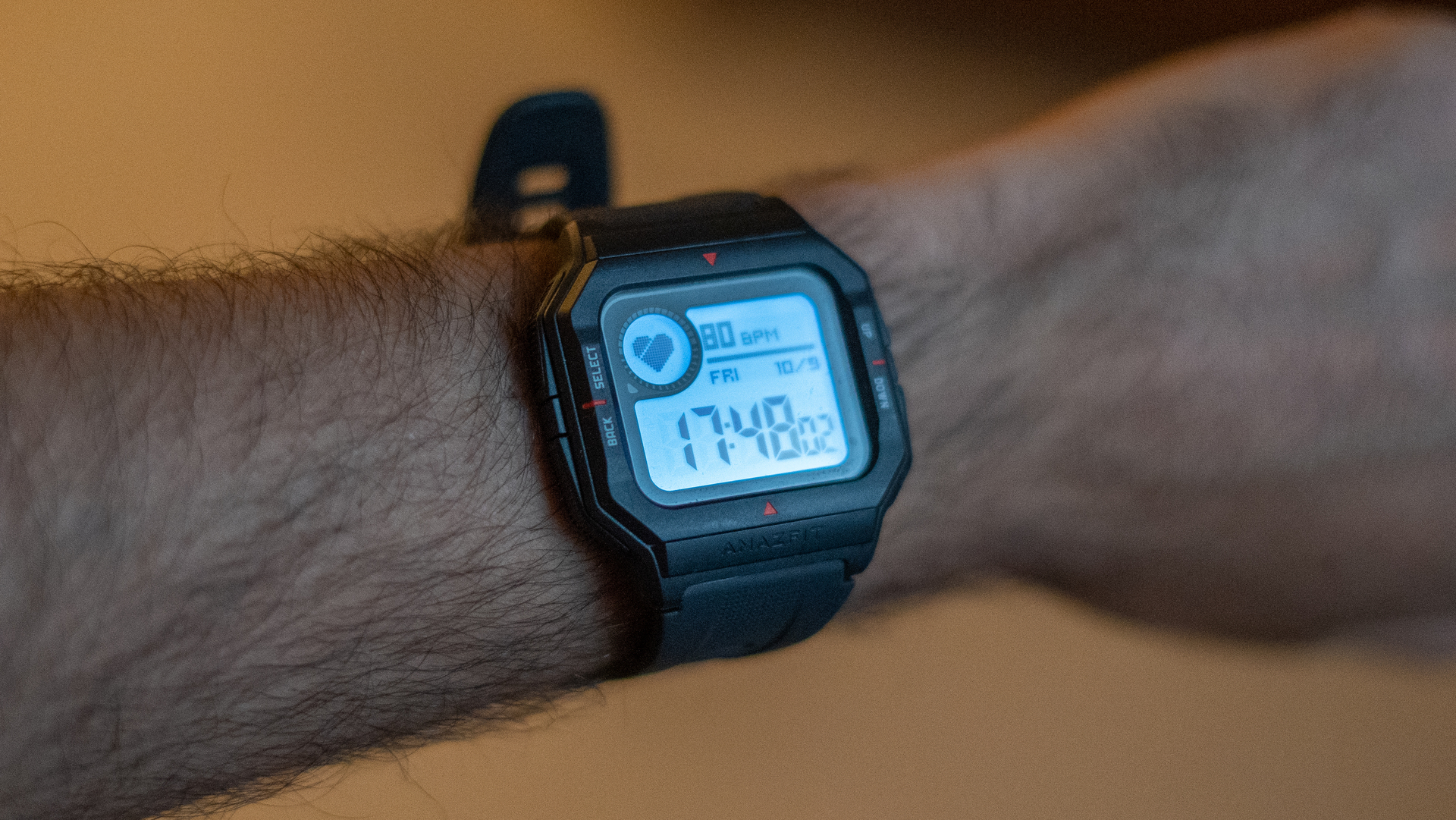 Amazfit Neo Review: Casio-like Retro Smartwatch! 