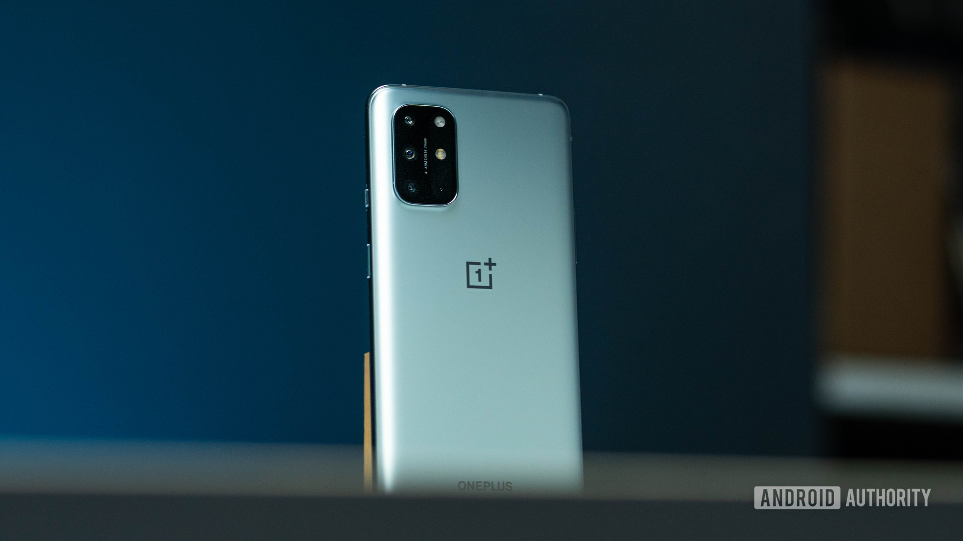 OnePlus 8T Smartphone with a Snapdragon 865 5G processor