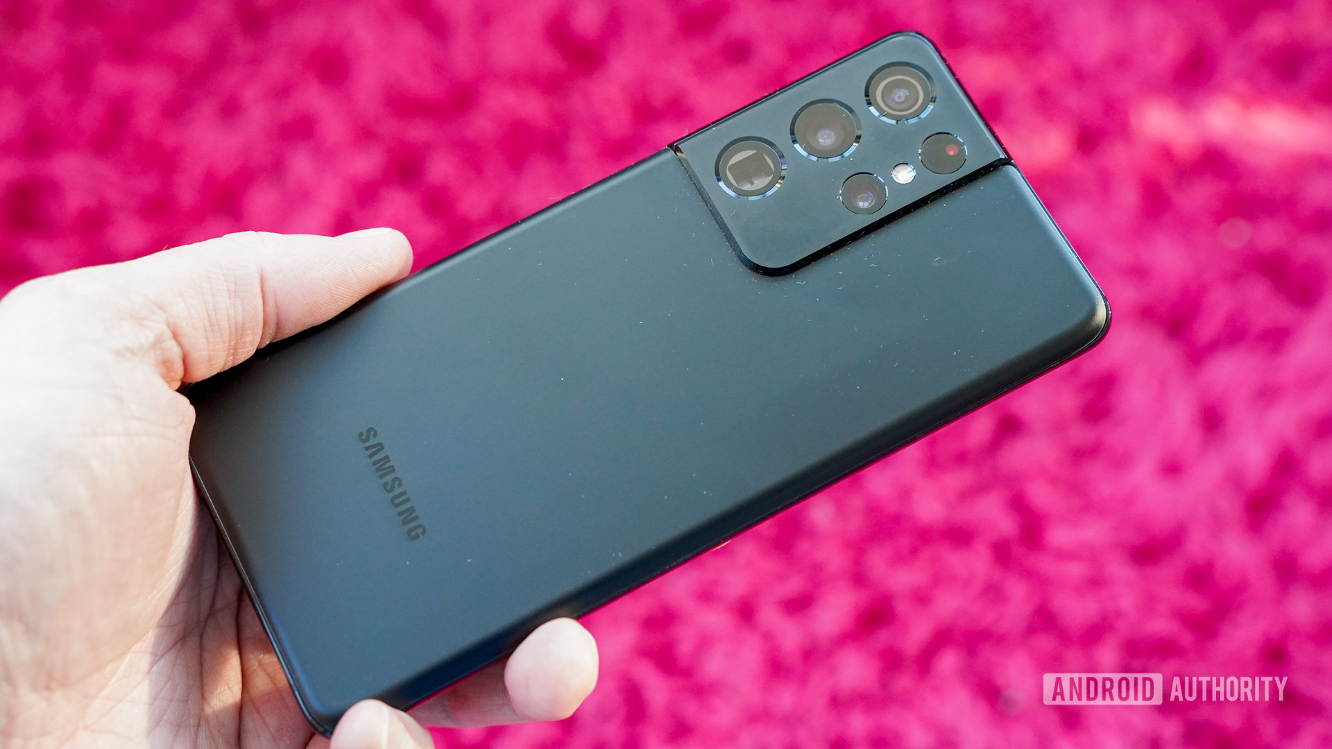 Galaxy S21 Ultra 5G review: Samsung's premier phone is pretty badass - CNET