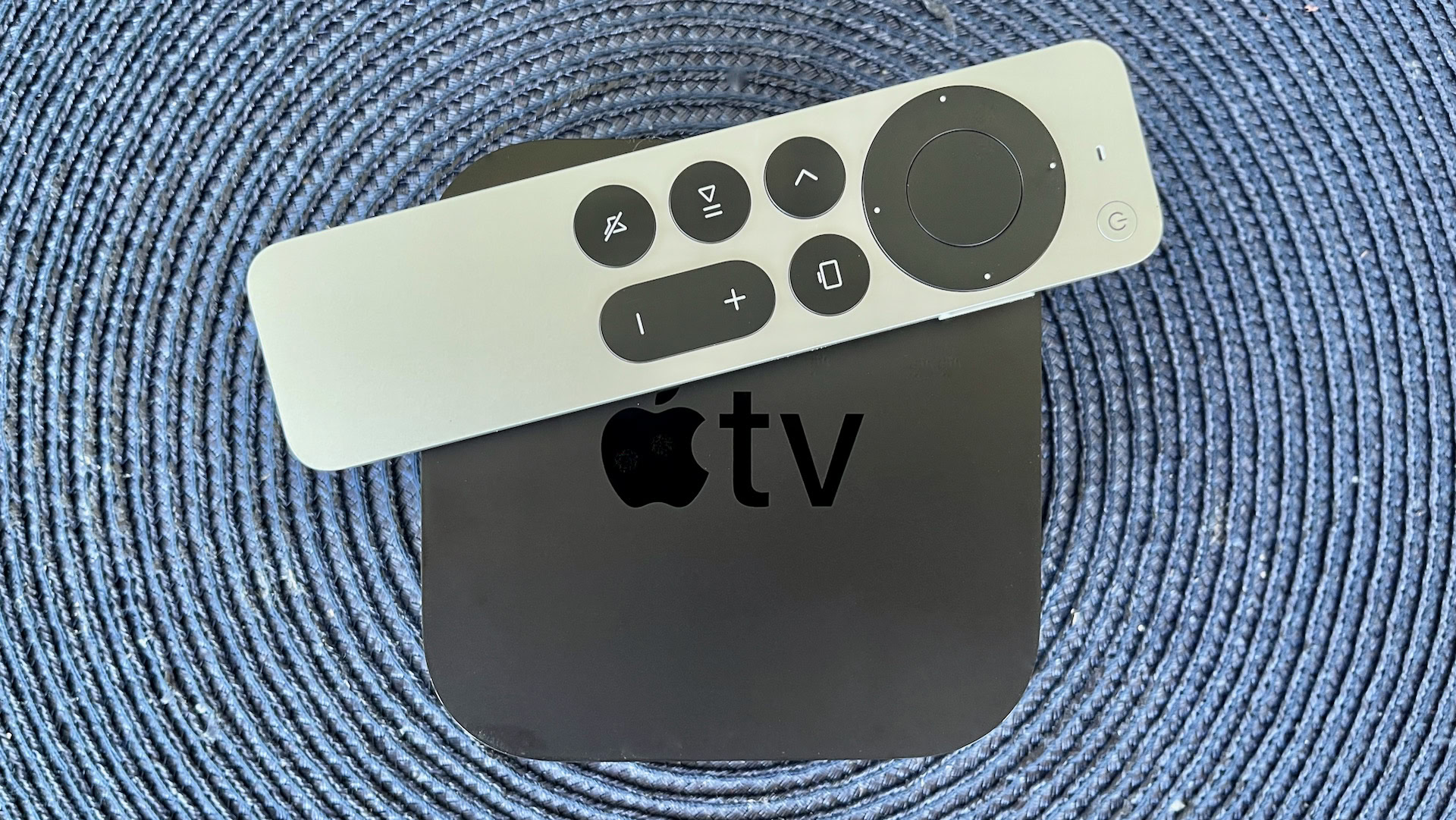 what is wrong with this app? cannot press play? : r/appletv
