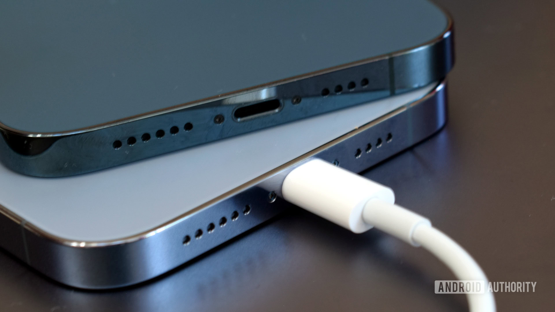 What does 'iPhone cable not supported' mean? - Android Authority
