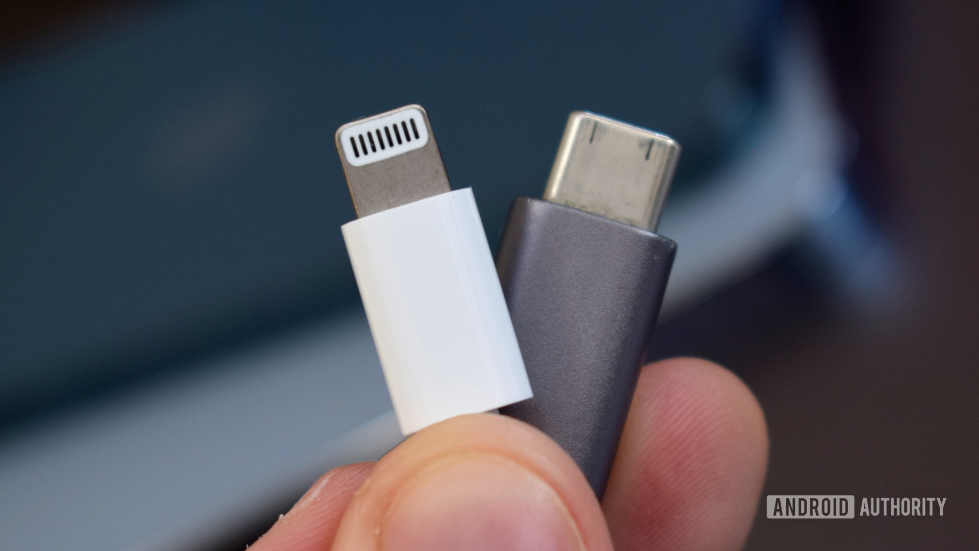 USB-C vs Lightning: is actually the best? - Android Authority