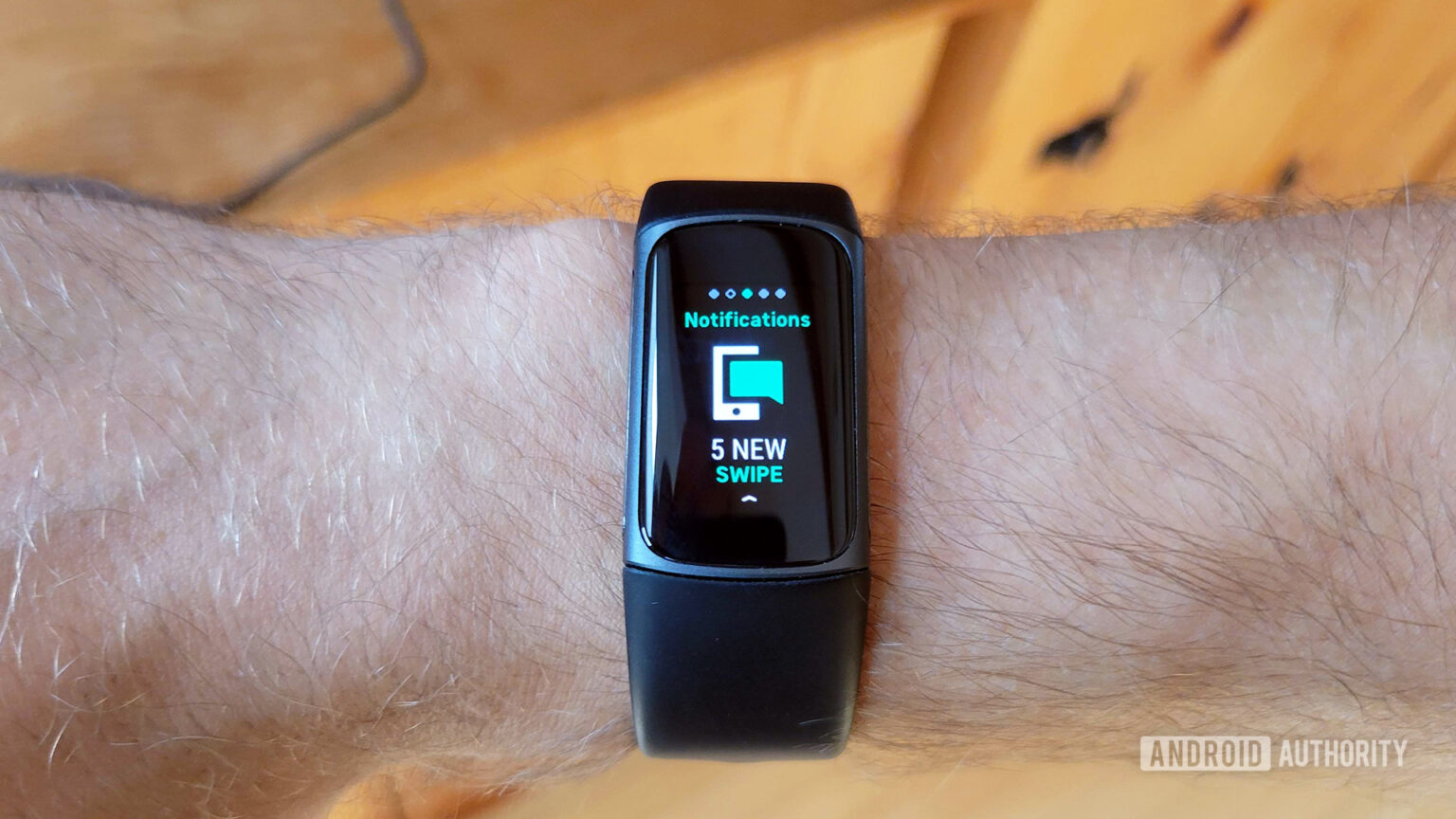 Fitbit messaging: How to receive messages, send replies from your Fitbit