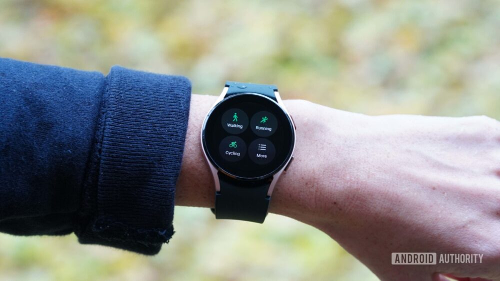 Poll: Do you use your smartwatch less when you're wearing long sleeves?