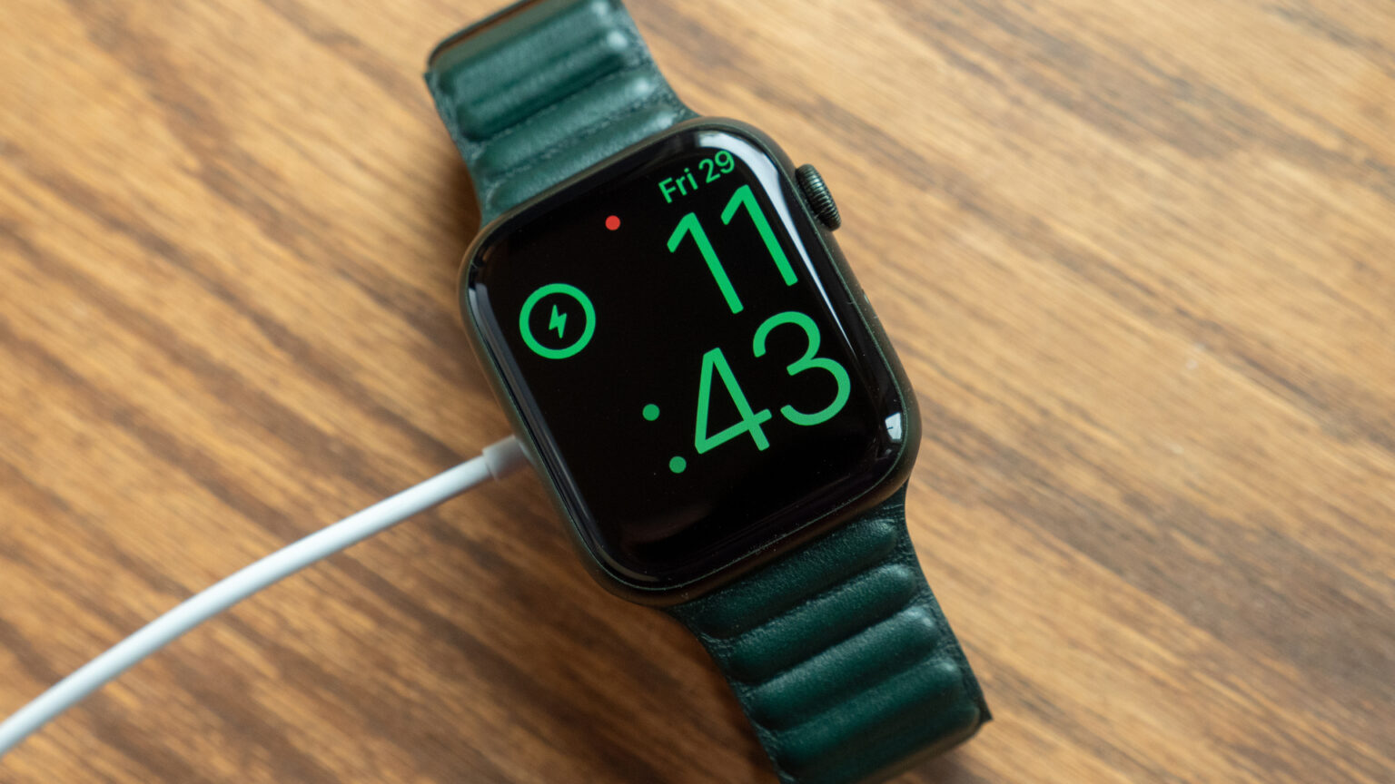 How Long Does A Apple Watch 8 Battery Last