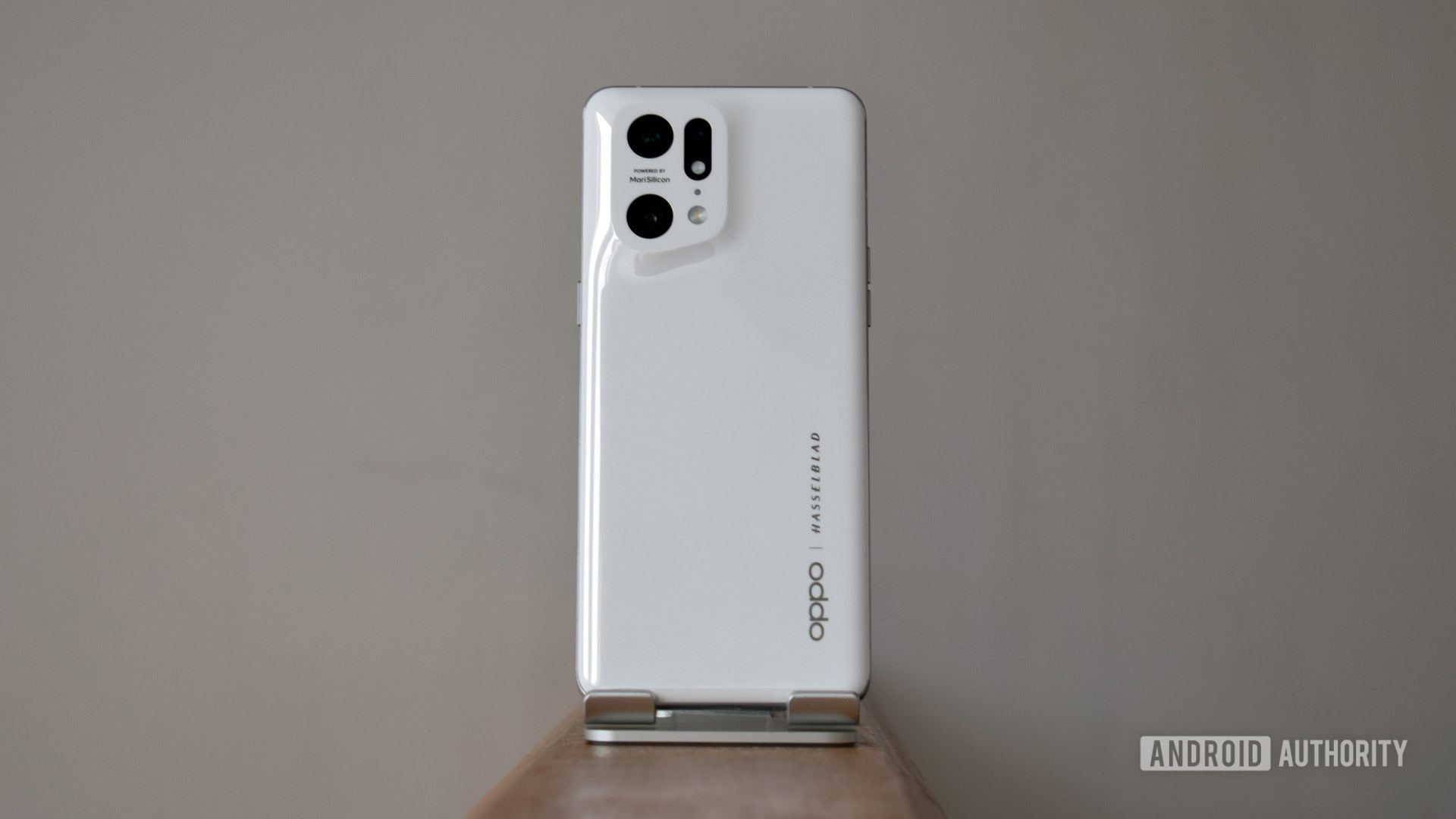 Oppo Find X5 Pro Review - Slick smartphone with a Hasselblad camera -   Reviews