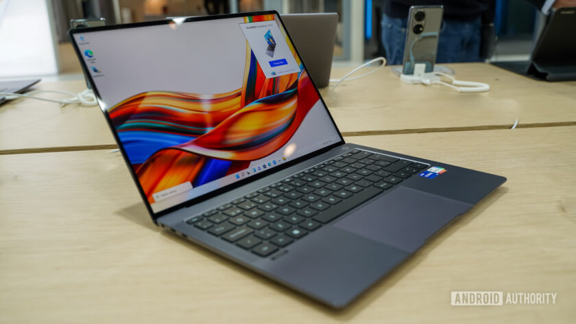 HUAWEI Matebook X Pro 2022 hands-on: a beatiful, if familar, experience