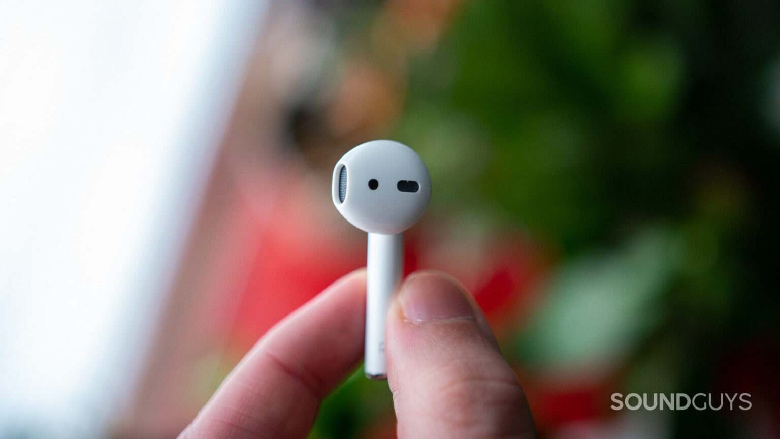 How to pause AirPods Android Authority