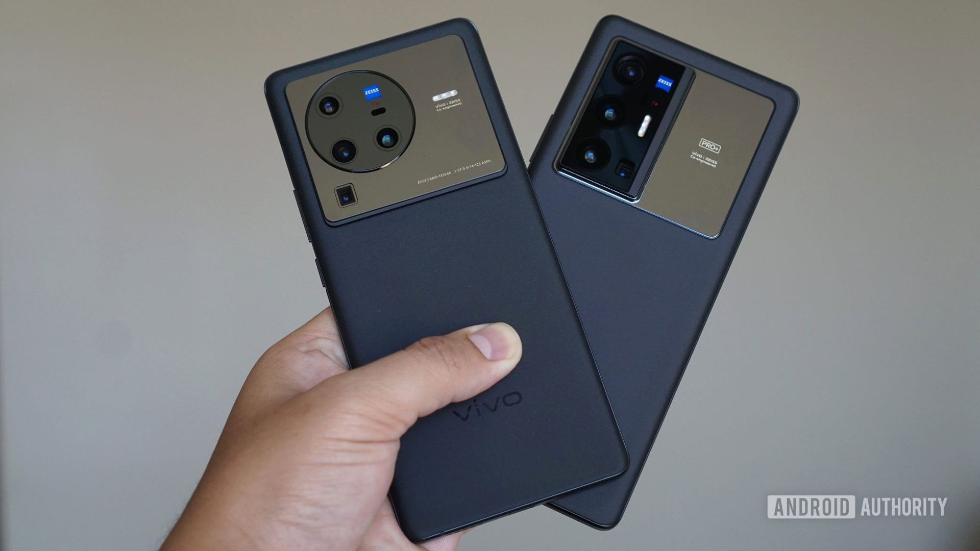 Vivo X80 Pro smartphone review: Primus camera with huge fingerprint sensor  -  Reviews