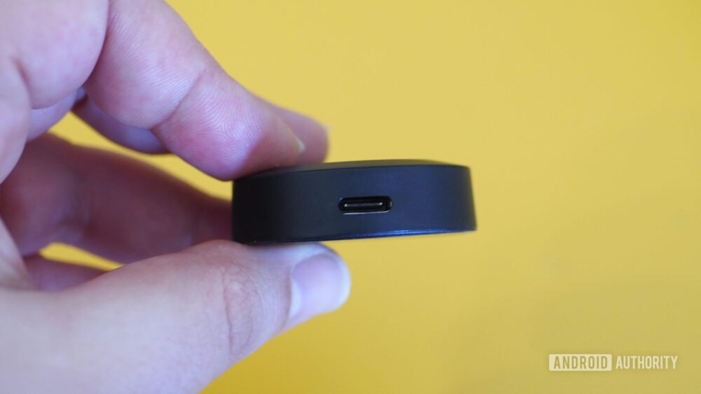 This small USB-C puck lets me charge my Samsung Galaxy Watch 4 anywhere