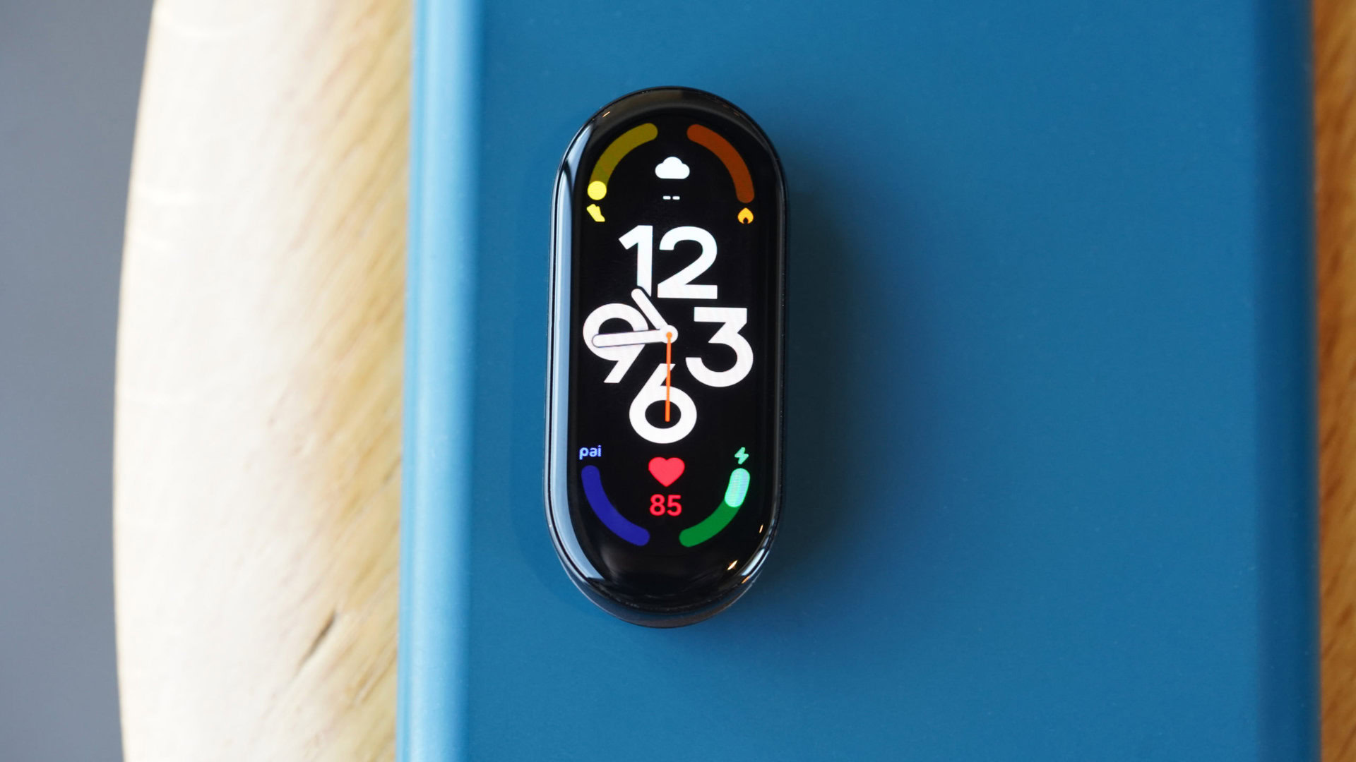 Is the Xiaomi Mi Band 7 waterproof? - Android Authority