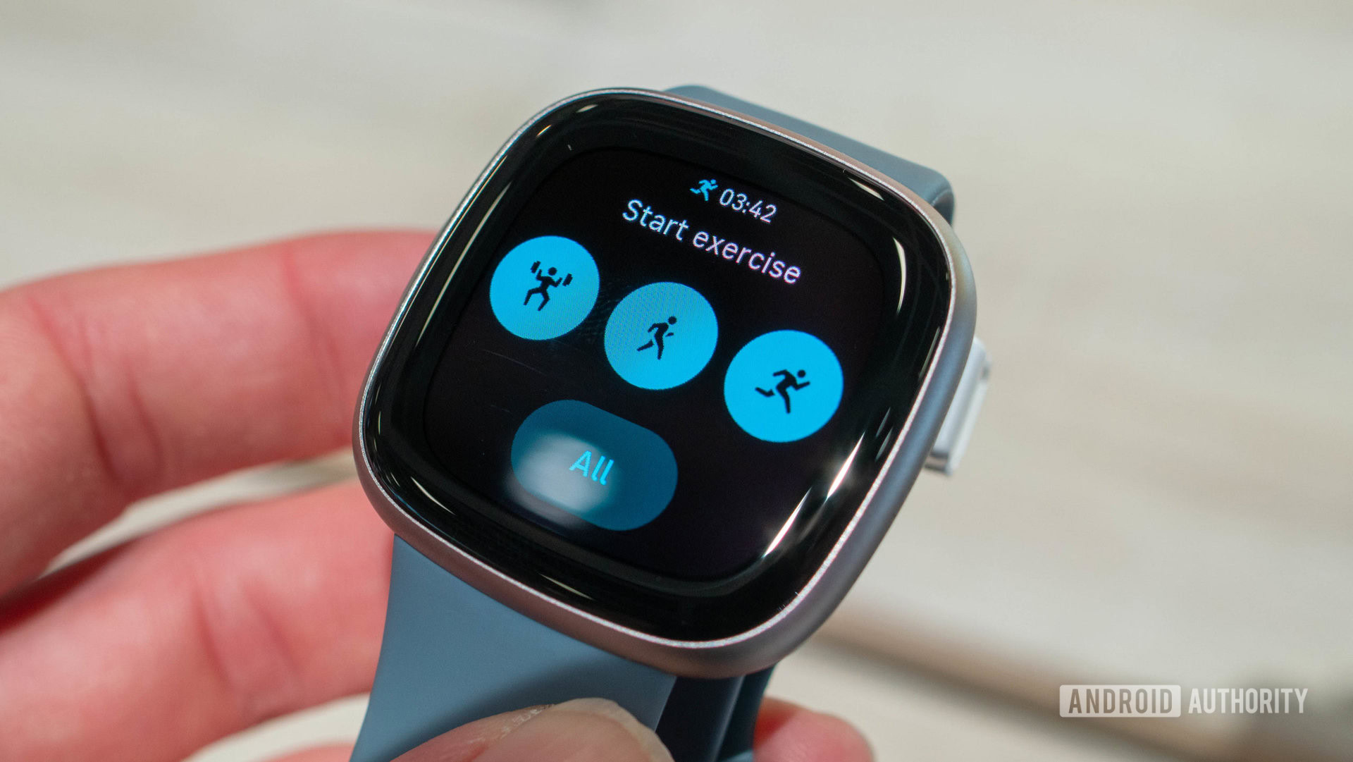 Fitbit Versa 3 Vs Versa 4 What s The Difference Android Authority