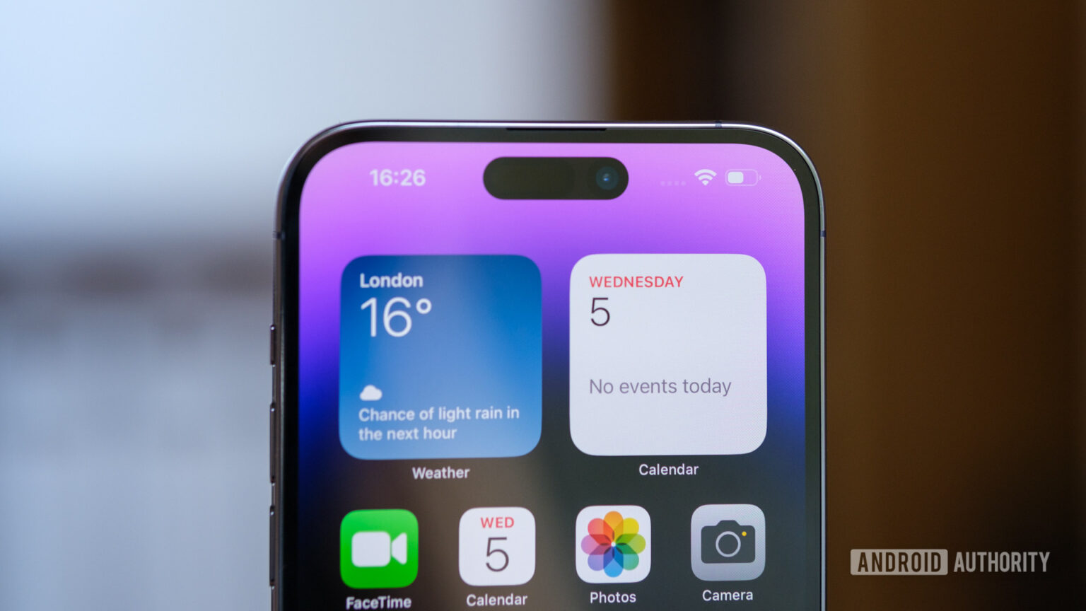 under display face id iphone 16