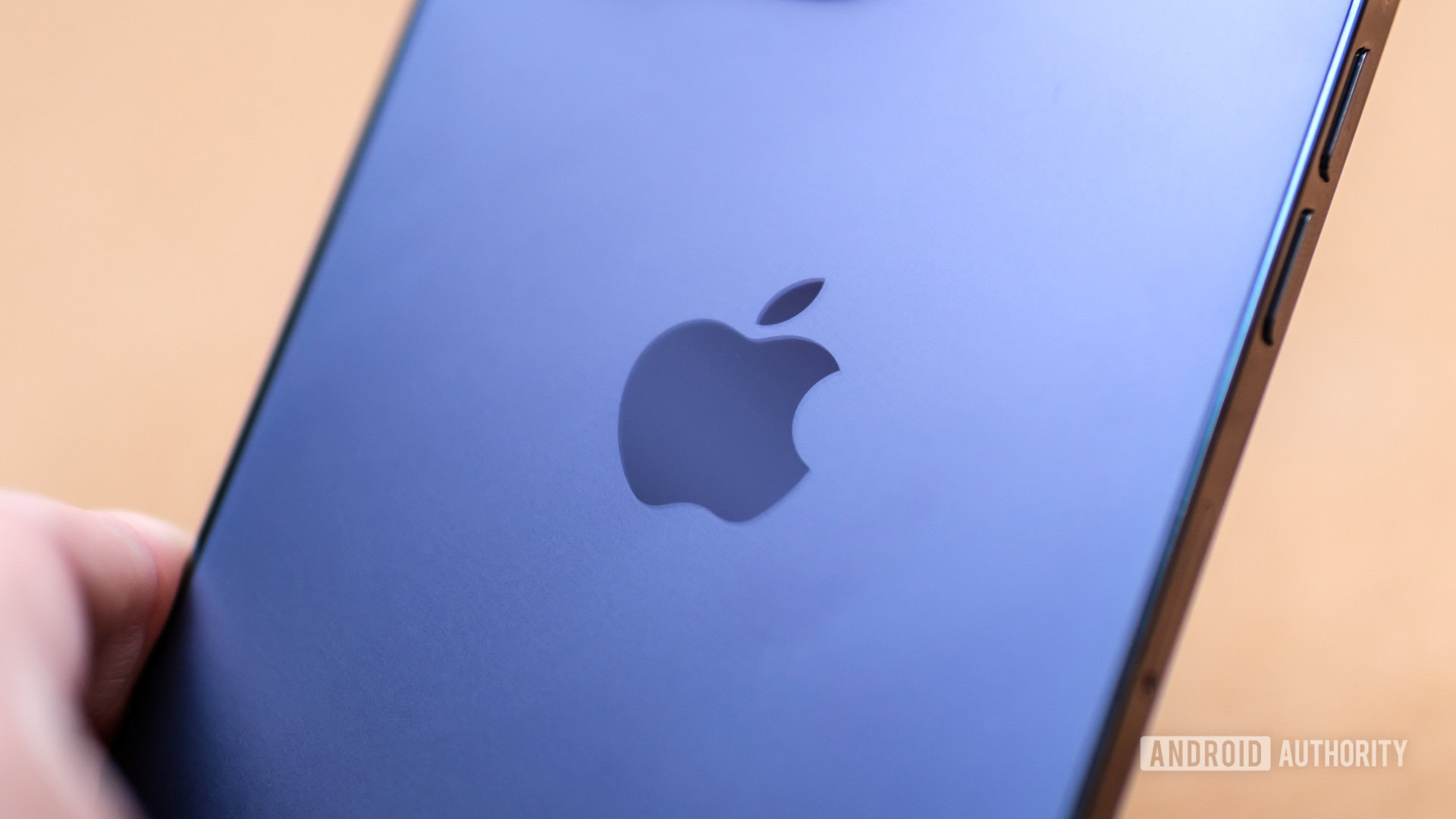 iPhone 15 hands-on: Preorders, release date, price