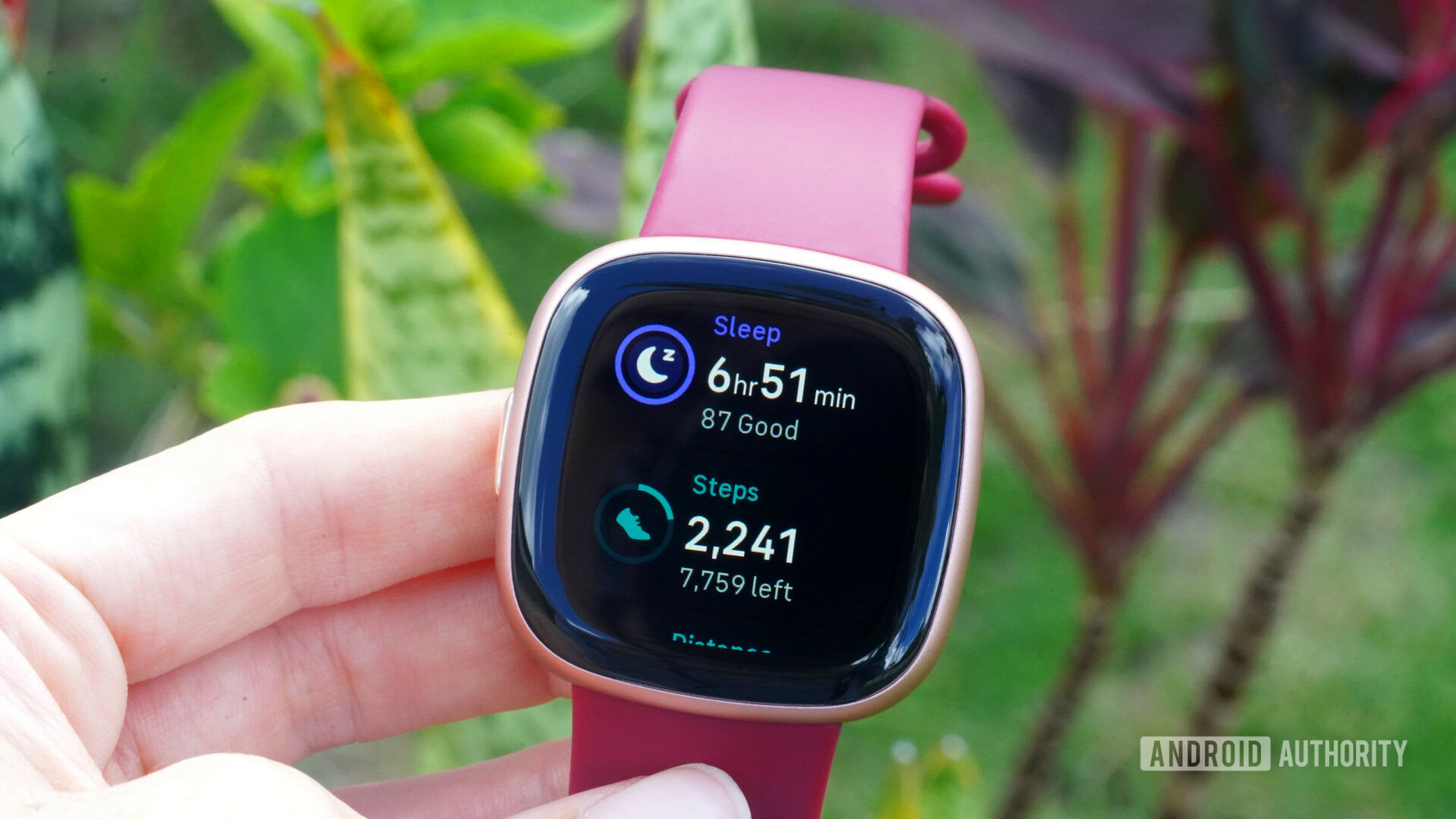 Fitbit Versa 4 Smart Watch with Water Resistance, Black and Graphite  Aluminium