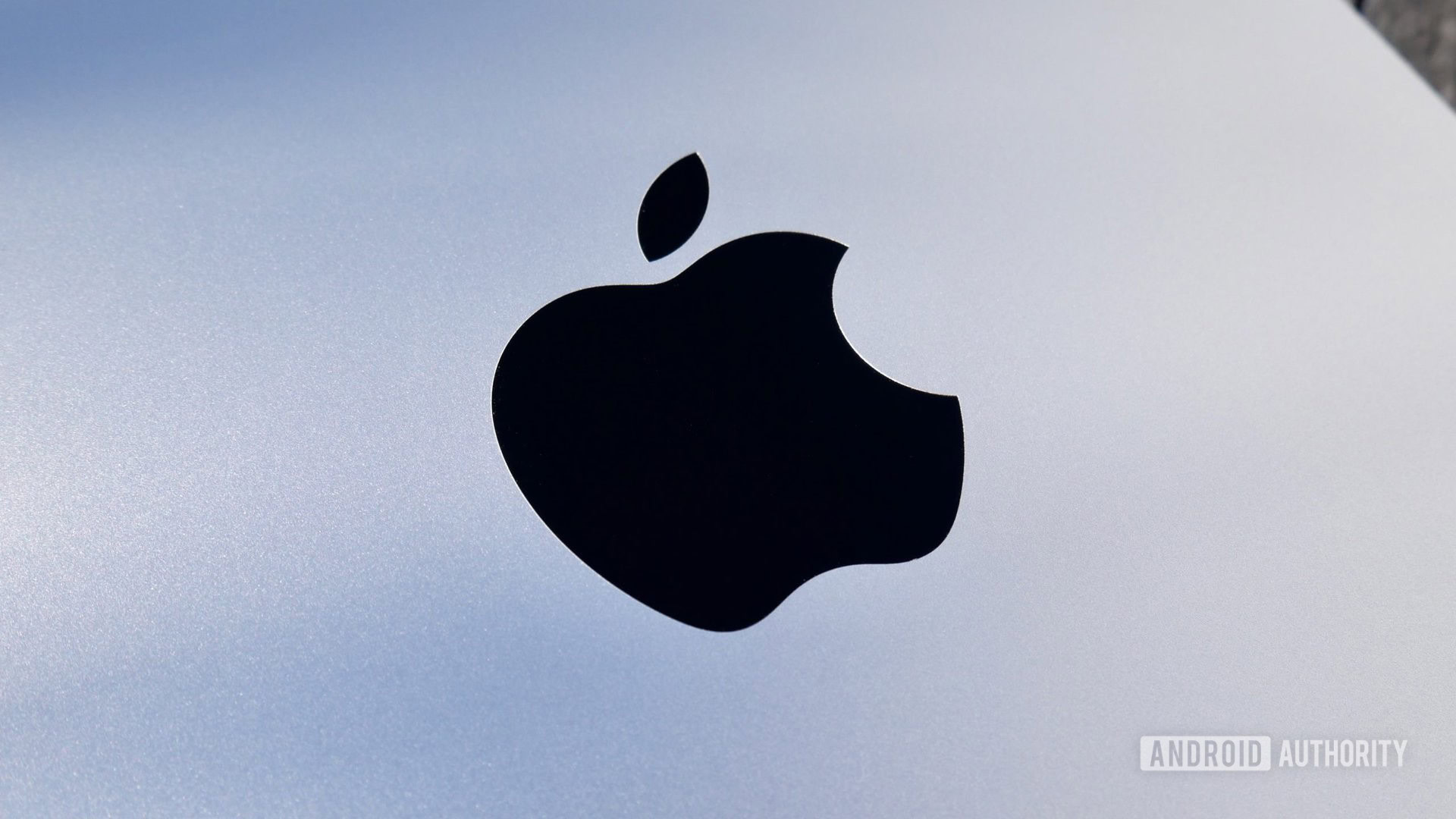 Apple logo Mac Mini M2 2023