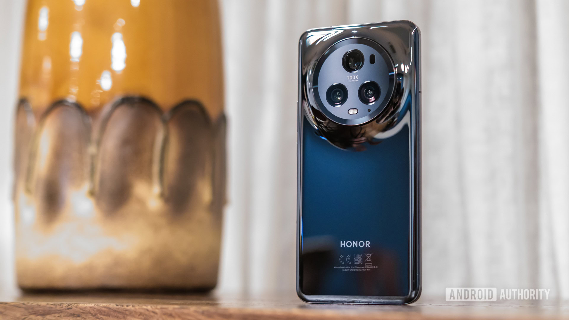 HONOR Magic 5 Pro hands-on: A sight to behold - Android Authority