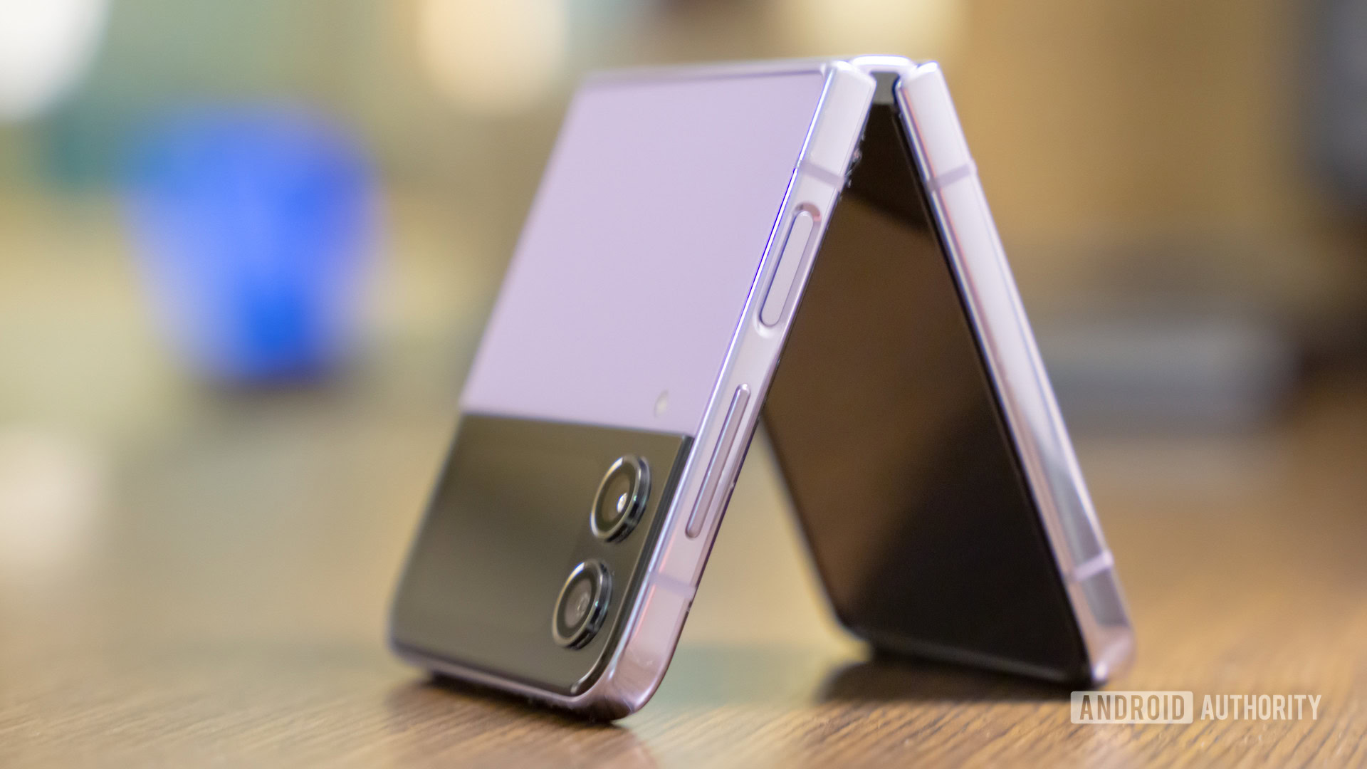 Samsung Galaxy Z Flip 4 Review: Still worth it in 2023?