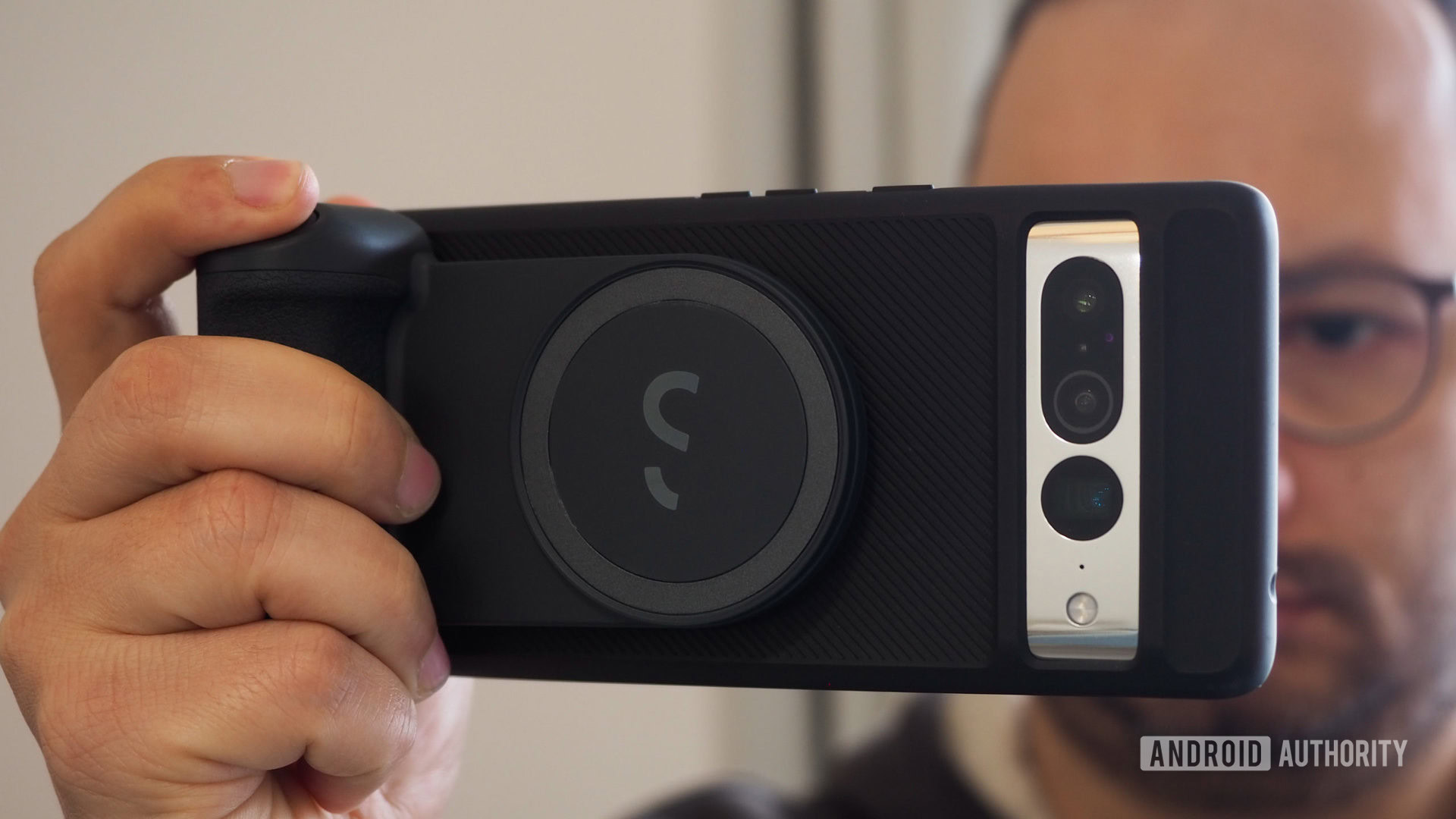 The ShiftCam ProGrip wants to turn your smartphone into the
