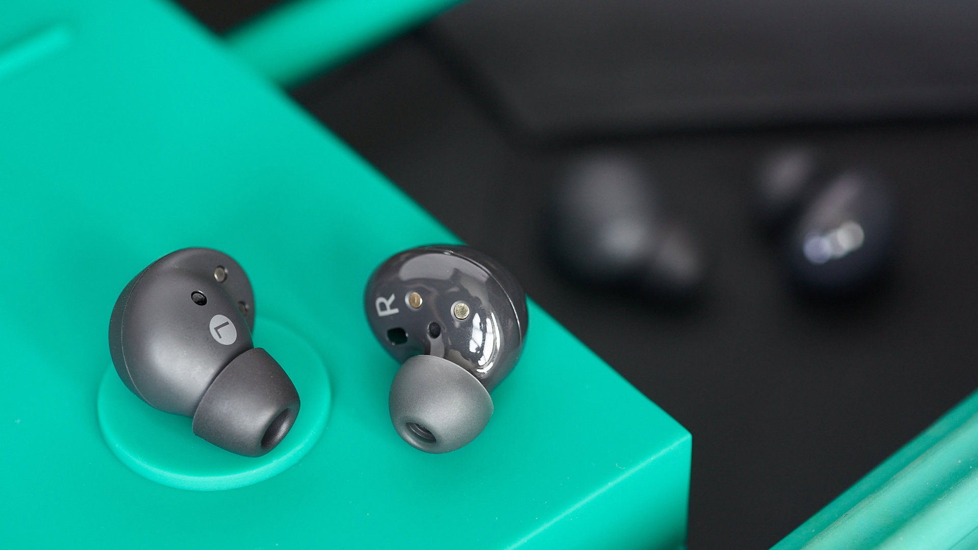 Samsung Galaxy Buds2 Pro Review: The Best Earbuds for Galaxy Phones
