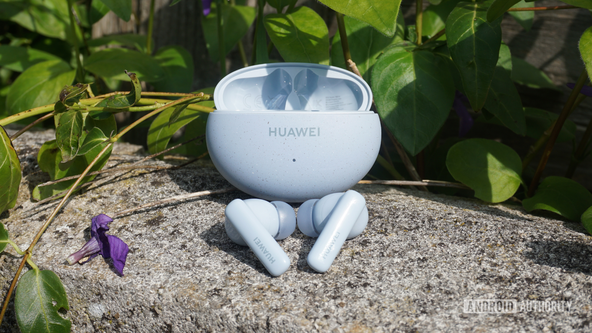 Huawei FreeBuds 5i review: Hi-res sound and ANC on a budget
