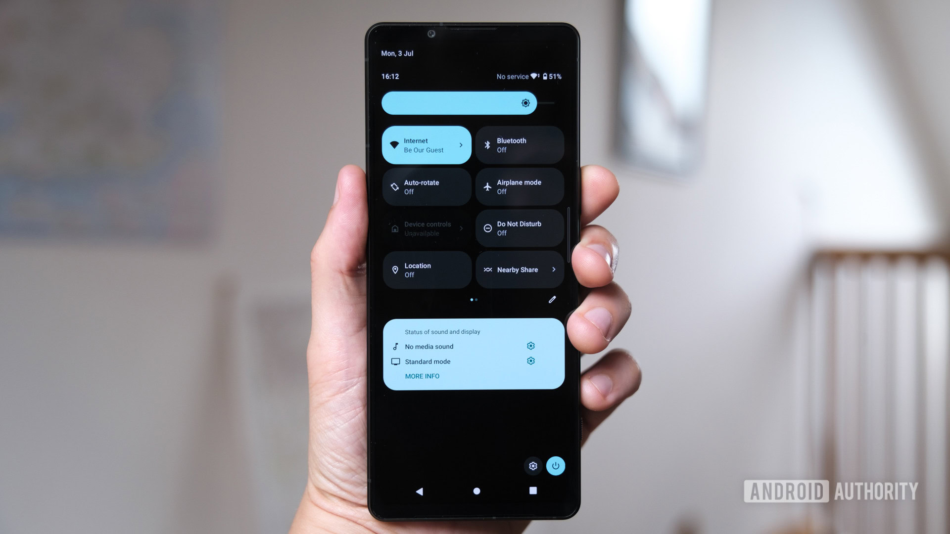 https://www.androidauthority.com/wp-content/uploads/2023/07/Sony-Xperia-1-V-quick-settings-in-hand.jpg